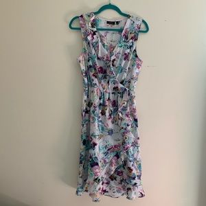 Floral ruffle dress sz L